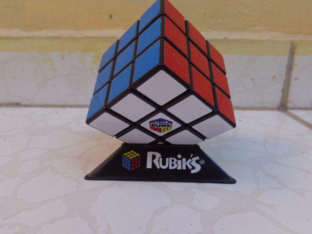 Cubo mágico rubiks original 3 por 3
