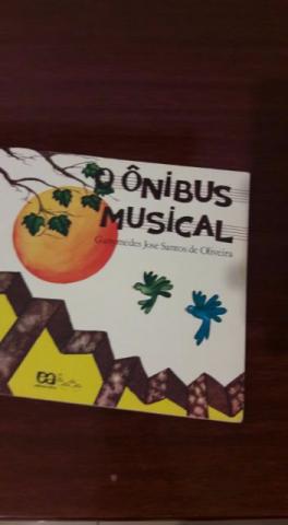 Livro O Ônibus Musical