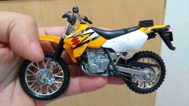 Miniaturas motos 1.18