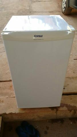 Refrigerador compacto Cônsul 120 litros ótimo estado