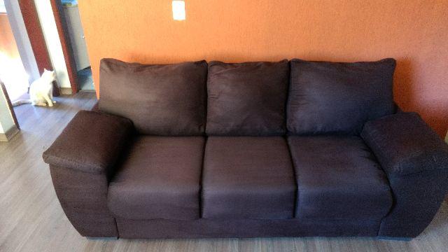 Sofá 3 lugares Suede liso em muito bom estado