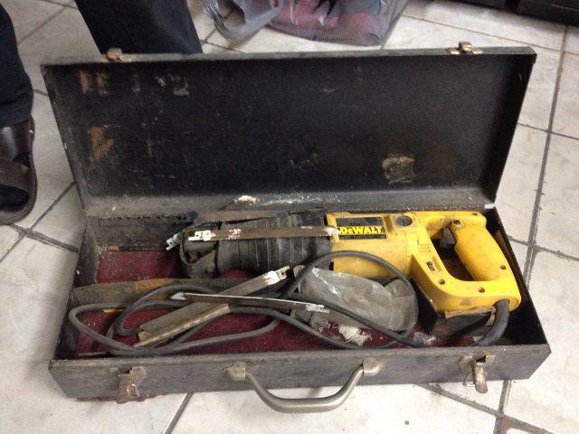 Tico Tico DeWalt Ferro e Madeira