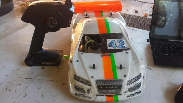 Automodelo Kyosho fw06