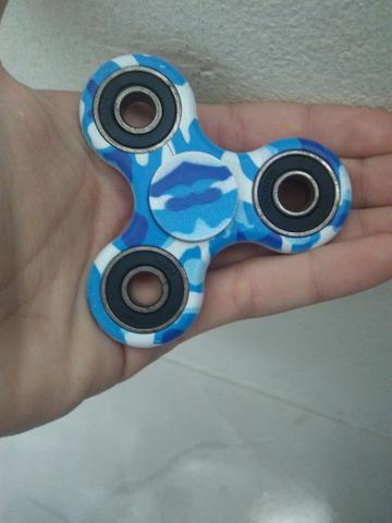 Fidget spinner