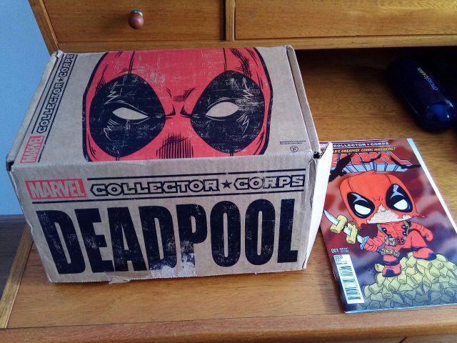 Kit Exclusivo Pop Funko Marvel Collector's Corp - Deadpool