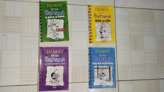 Kit com 4 volumes do diário de um banana