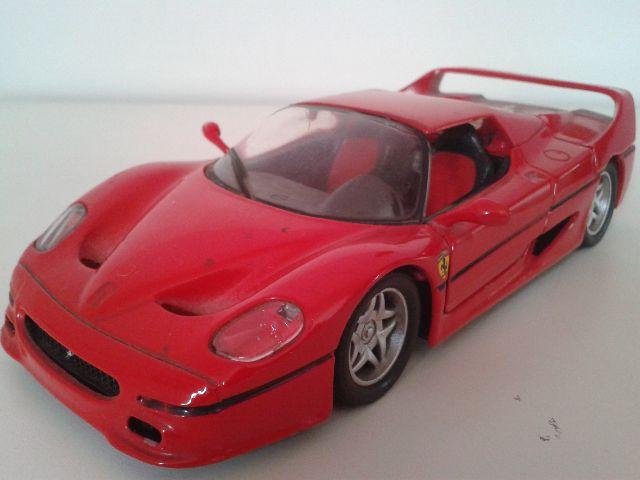 Miniatura Ferrari F 50