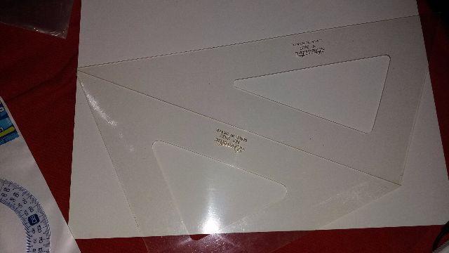 Par de esquadros - Desenho técnico