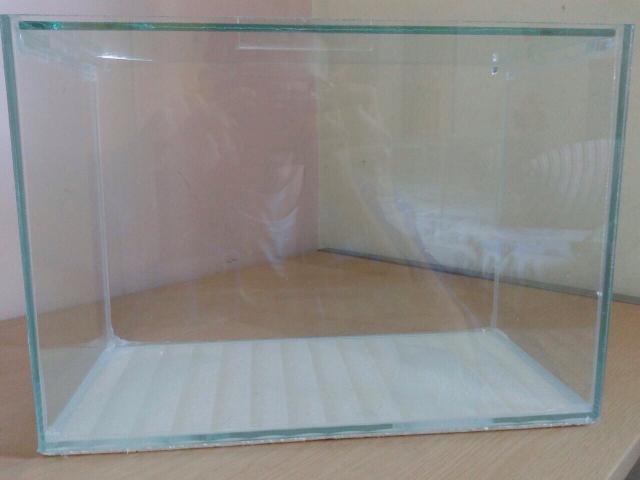 Aquário NOVO SEM USO - 9,59 litros
