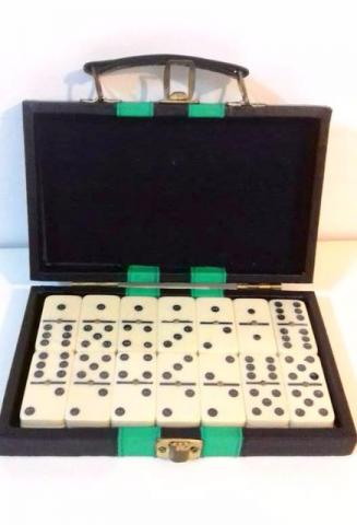 Dominó Profissional em Osso