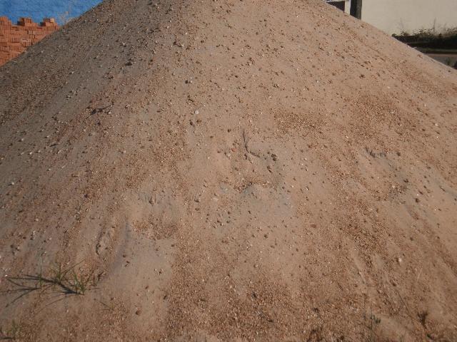 Areia Grossa para concreto Carga com 7.0 m3 no caminhão