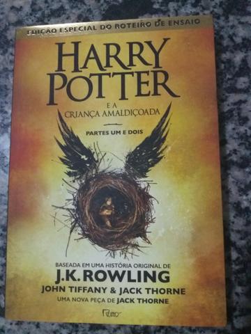 Livro - Harry Potter e a criança amaldiçoada