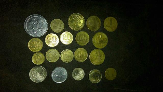Lote com 20 moedas Raras