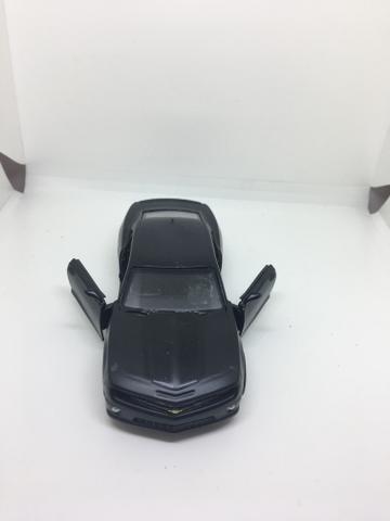 Miniatura camaro preto 1:43