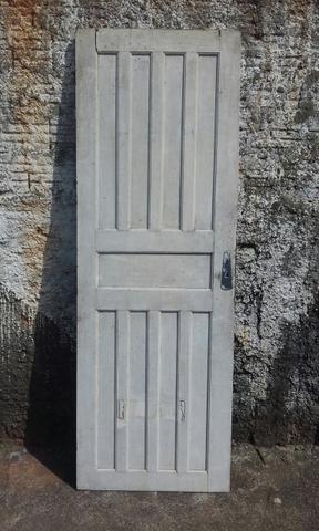 Porta de Itauba e Luminárias Parede