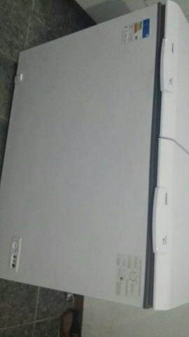 Vendo freezer novo 