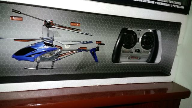 Vendo helicóptero controle remoto R$ 