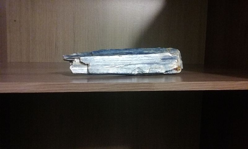 Cianita azul gigante kg com 20, 5 cm x 5 cm