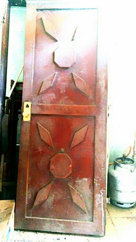 Porta de madeira boa com dobradiças 0,70 x 1,80