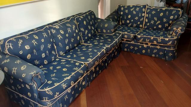Conjunto de sofás. 2 e 3 lugares muito confortáveis