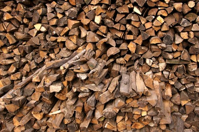 Lenha de demolição