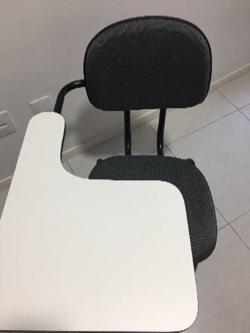 09 Carteiras Universitárias-Cadeiras