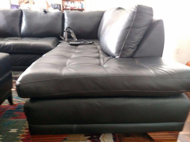 Belíssimo Sofá de Couro com Chaise