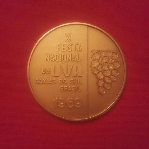 Medalha Comemorativa a XI Festa Nacional da Uva -  e V