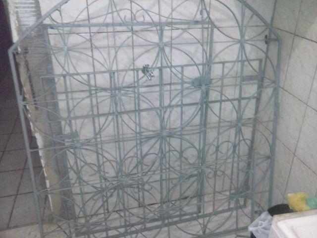 Portões e grades diversos