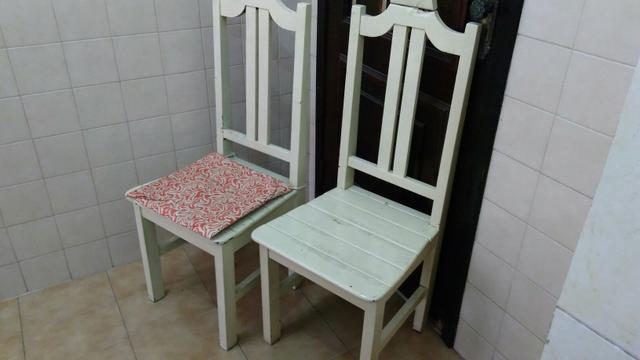 Cadeiras de Madeira (Jogo com 4 Unidades)