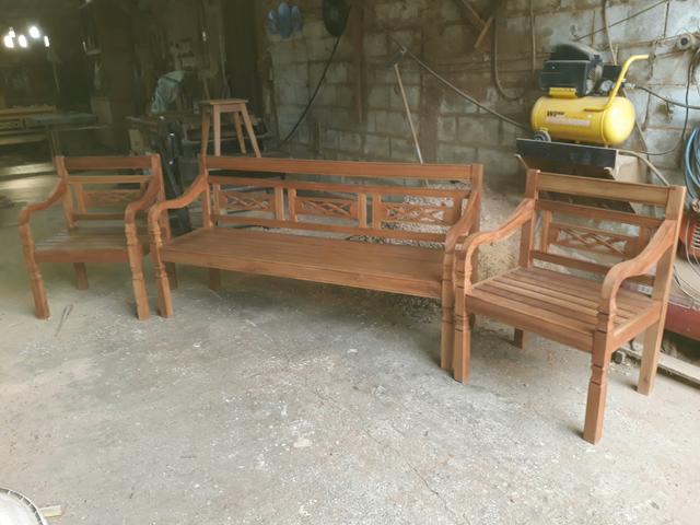 Conjunto de bancos rústico