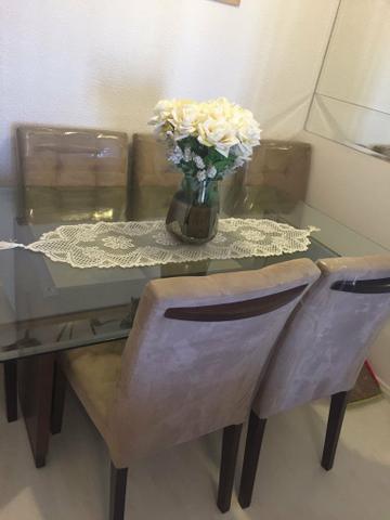 Mesa de vidro com 6 cadeiras (tecido suede) Medida