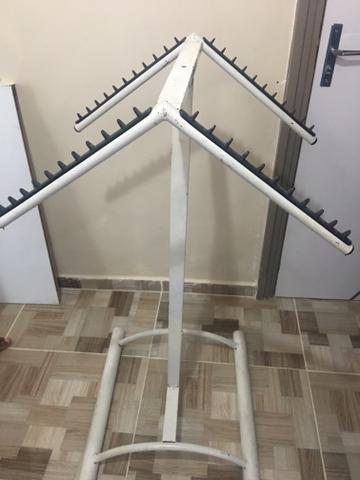 Vendo arara giratória