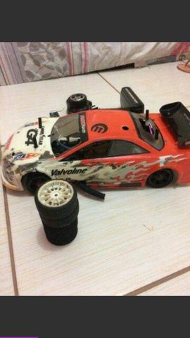 Automodelo a combustão completo