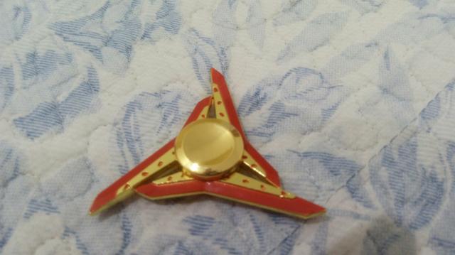 Hand spinner naruto dourado