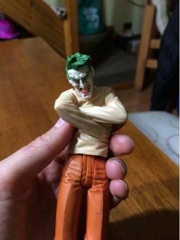 Action Figure Coringa Arkham 18 Cm