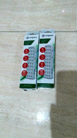 Conjunto com 2 luminária de emergência