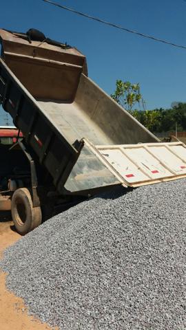 Super Promoção de Brita por 100 Reais o Metro.