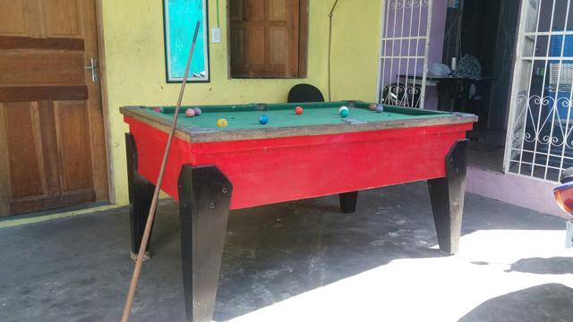 V/T por moto mesa de cinuca com todas as bola e um tacor ela