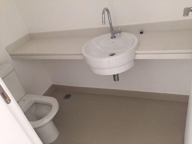 Bancada em marmore Pigues e Cuba Deca