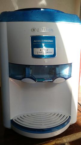 Bebedouro de Água Refrigerador LATINA AcquaTronic