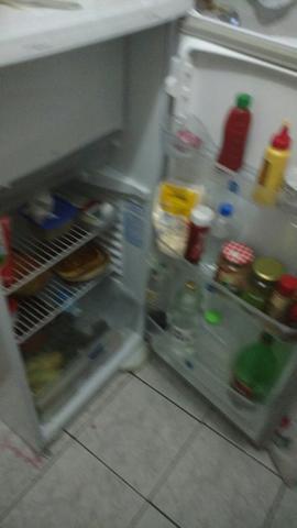 Geladeira com congelador