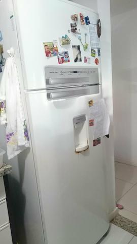 Geladeira com frizer