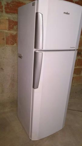 Geladeira gelando muito