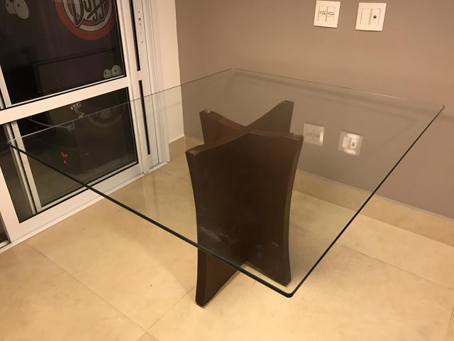 Mesa de Jantar (Sem cadeiras, só a mesa)