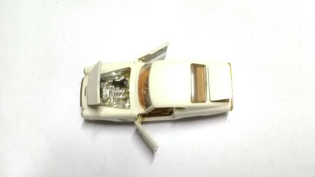 Miniatura do carro fiat  GT Ghia politoys