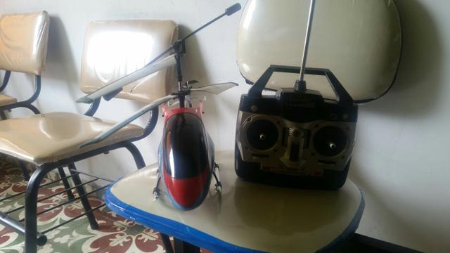 Helicóptero Pelicano da Candide