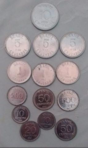 Lote de moedas do cruzado R