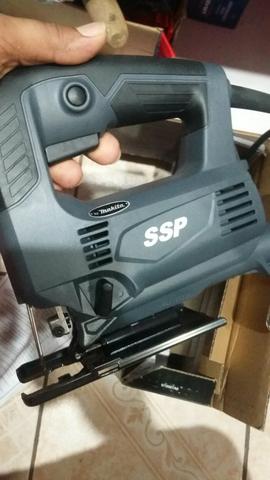 Plaina elétrica e tico tico