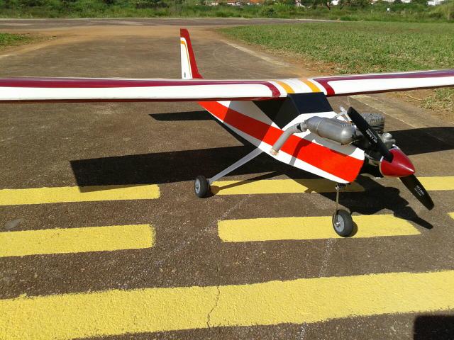 Aeromodelo Calmato alpha 40